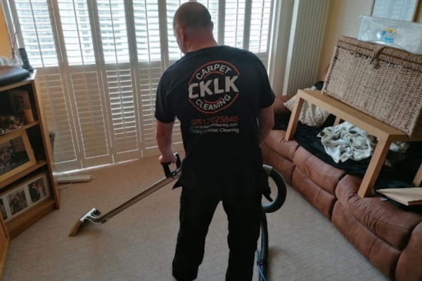 Expert Guide to Carpet Cleaning Services in Manchester